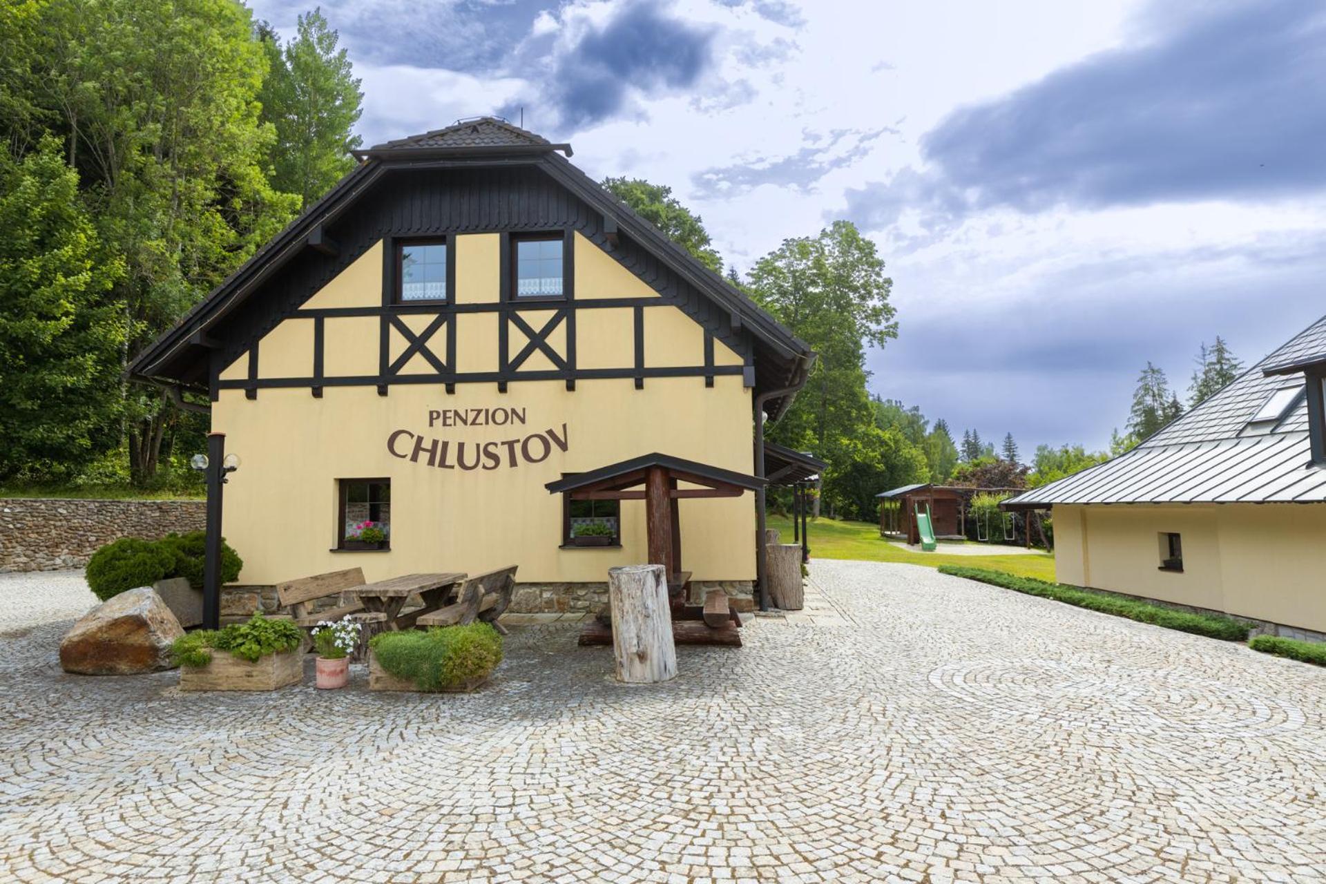 Penzion Chlustov Strazny Exterior foto